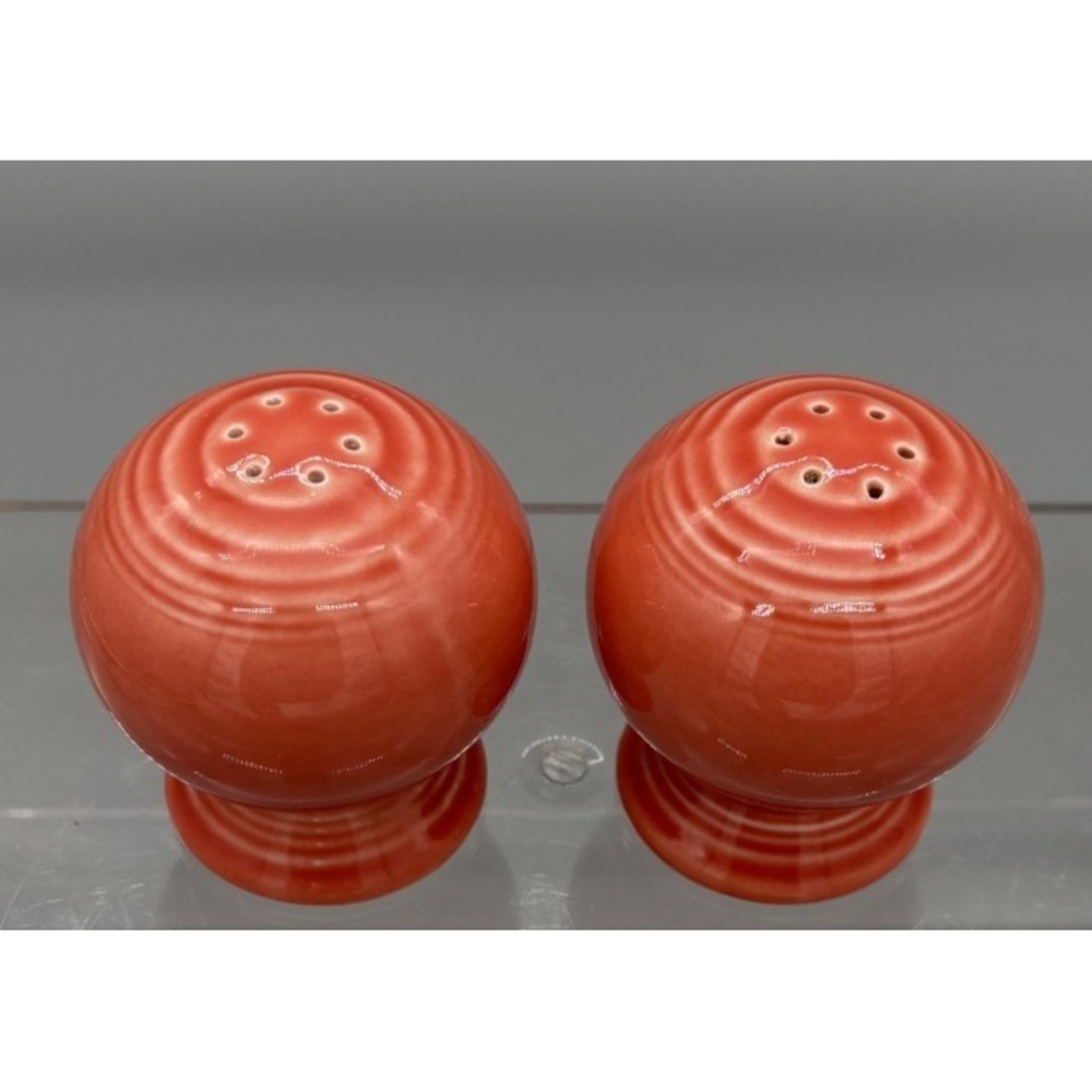 Homer Laughlin Fiesta Persimmon Salt + Pepper Shaker Set Retired Made in USA - Picture 2 of 5